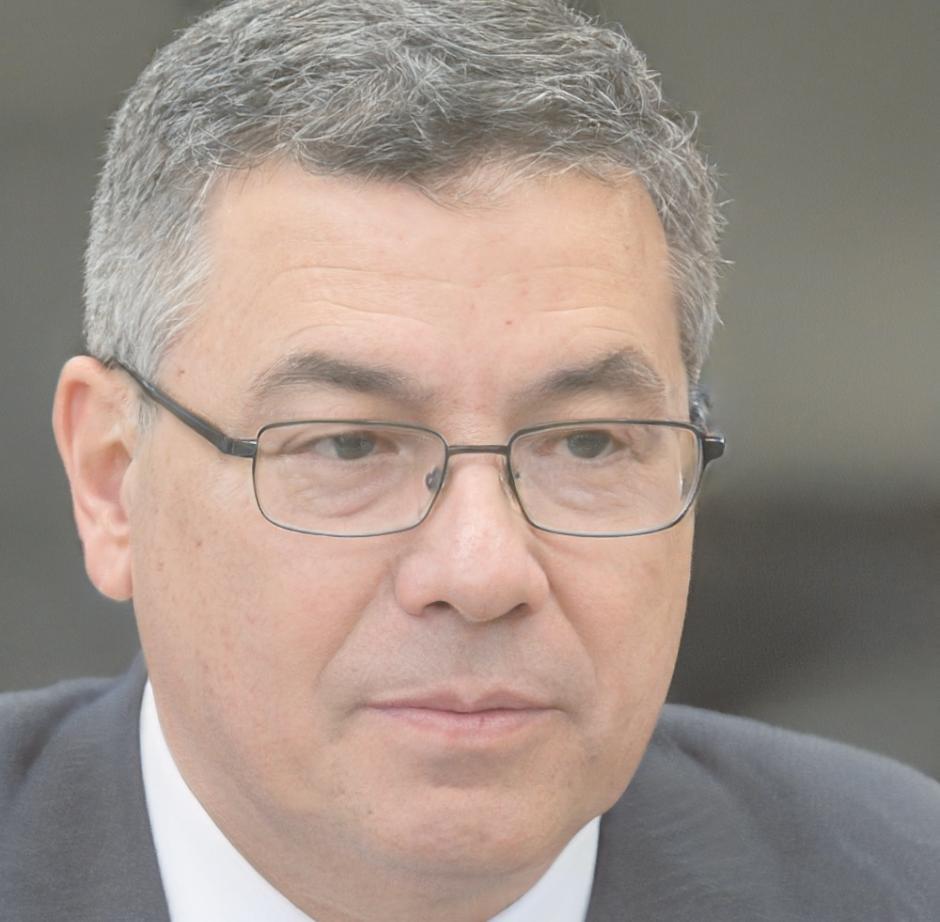 Evaristo Mendoza, Especialista en Modelado Predictivo en belanthorivexa